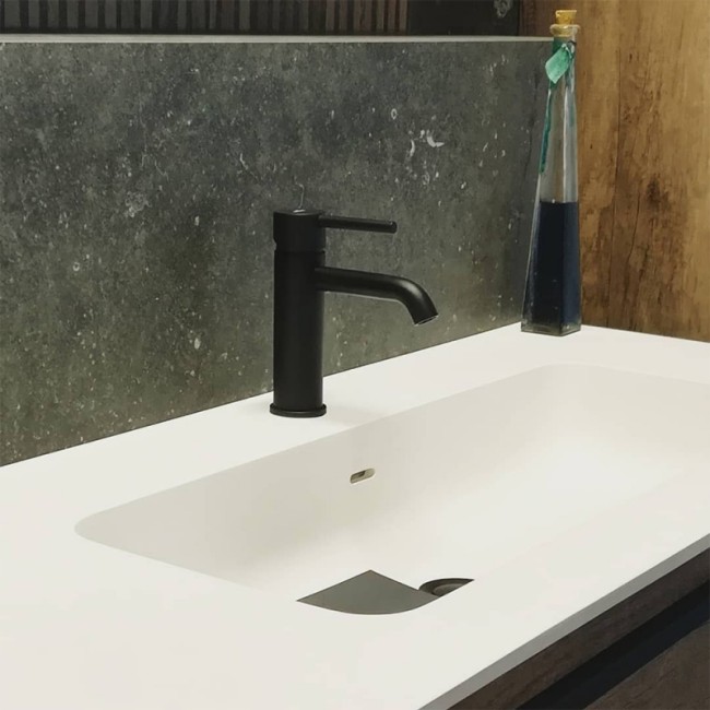 Смеситель для раковины Webert Elio EL830102560. черный