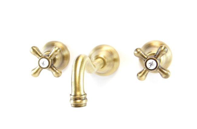 Смеситель для раковины Webert Armony AM750404065. бронза