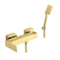 С душевым гарнитуром в комплекте