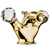 На одно отверстие